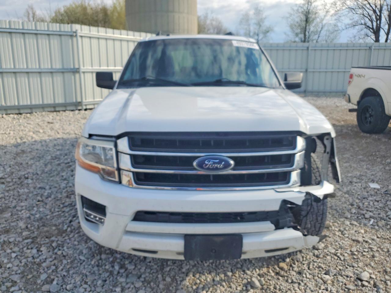 2017 FORD EXPEDITION XLT photo 13