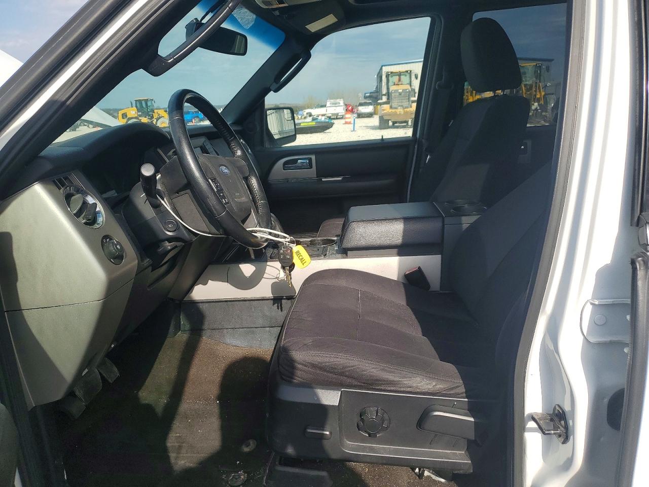 2017 FORD EXPEDITION XLT photo 19