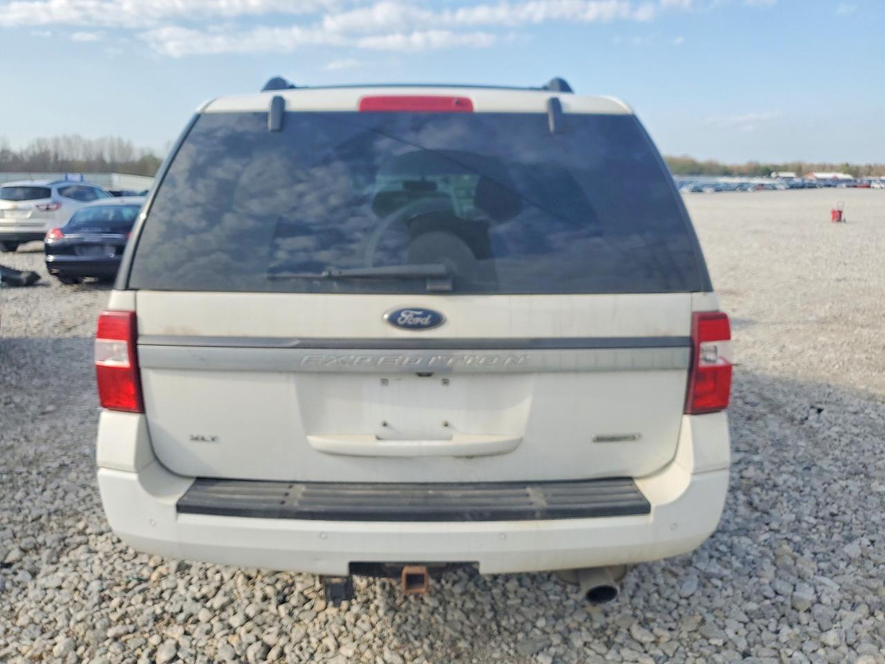 2017 FORD EXPEDITION XLT photo 16