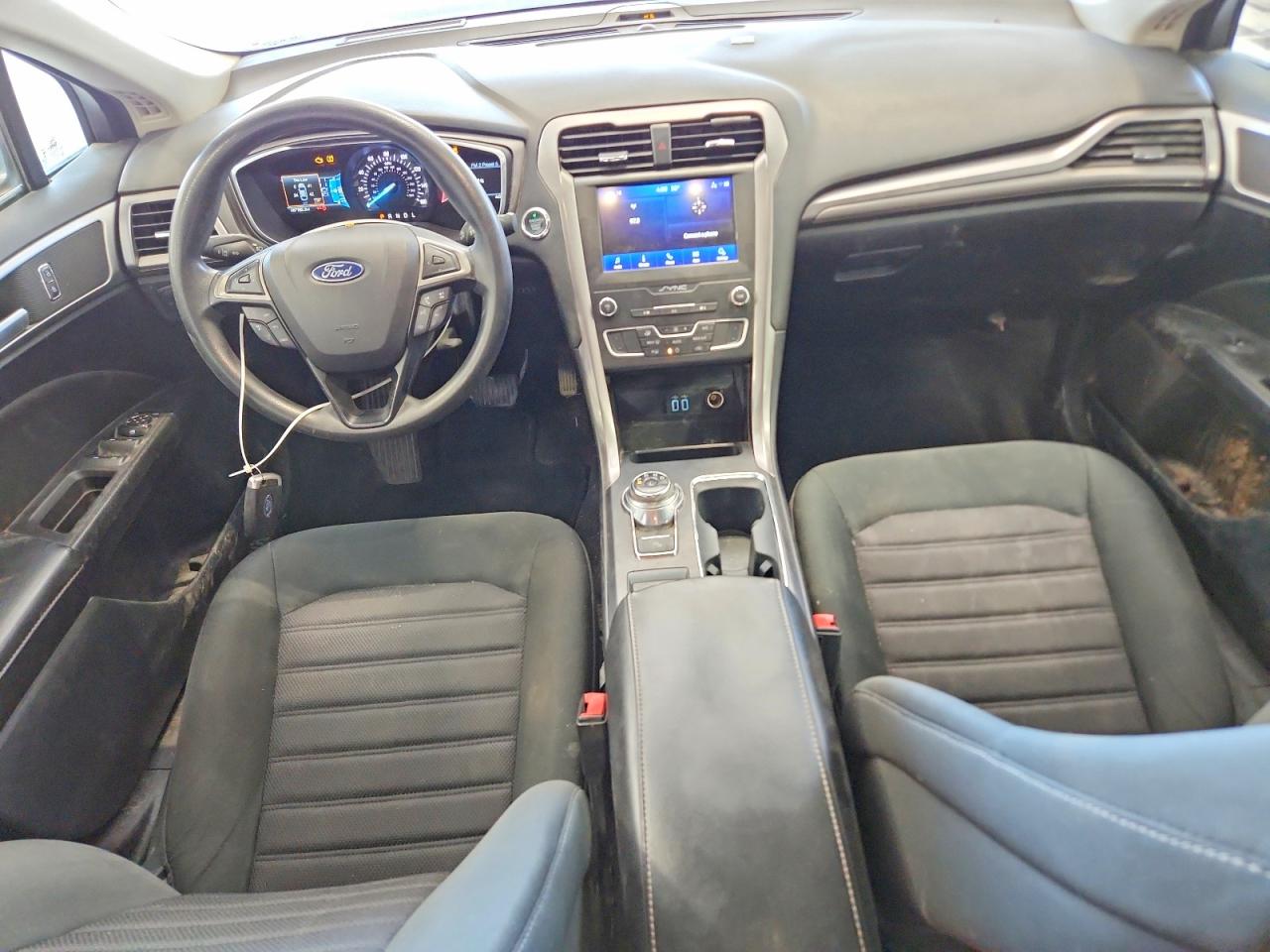 2020 FORD FUSION SE photo 15