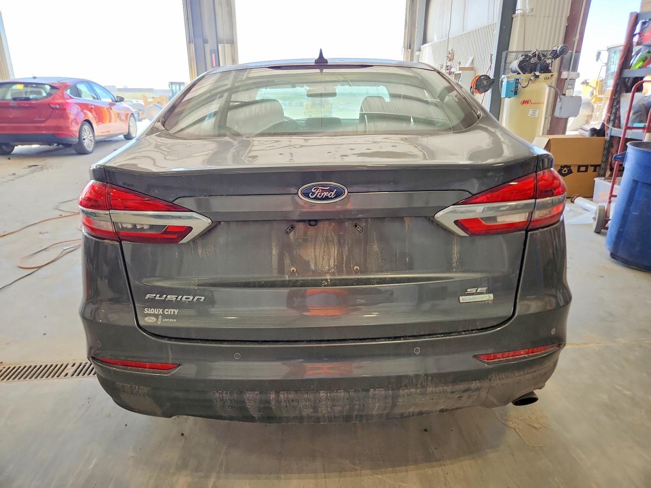 2020 FORD FUSION SE photo 11