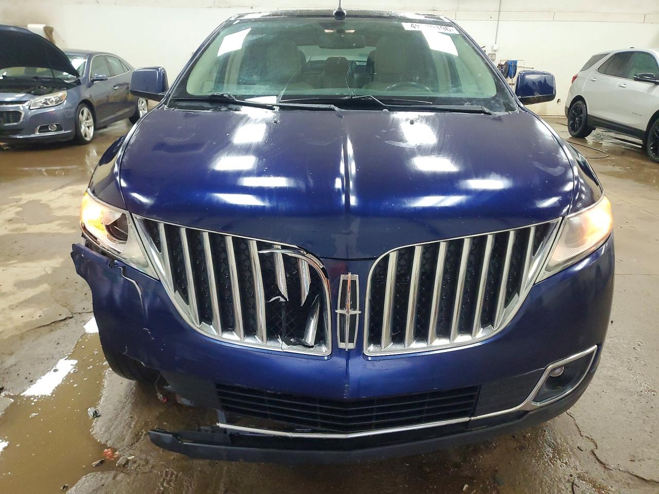 2011 LINCOLN MKX photo 9