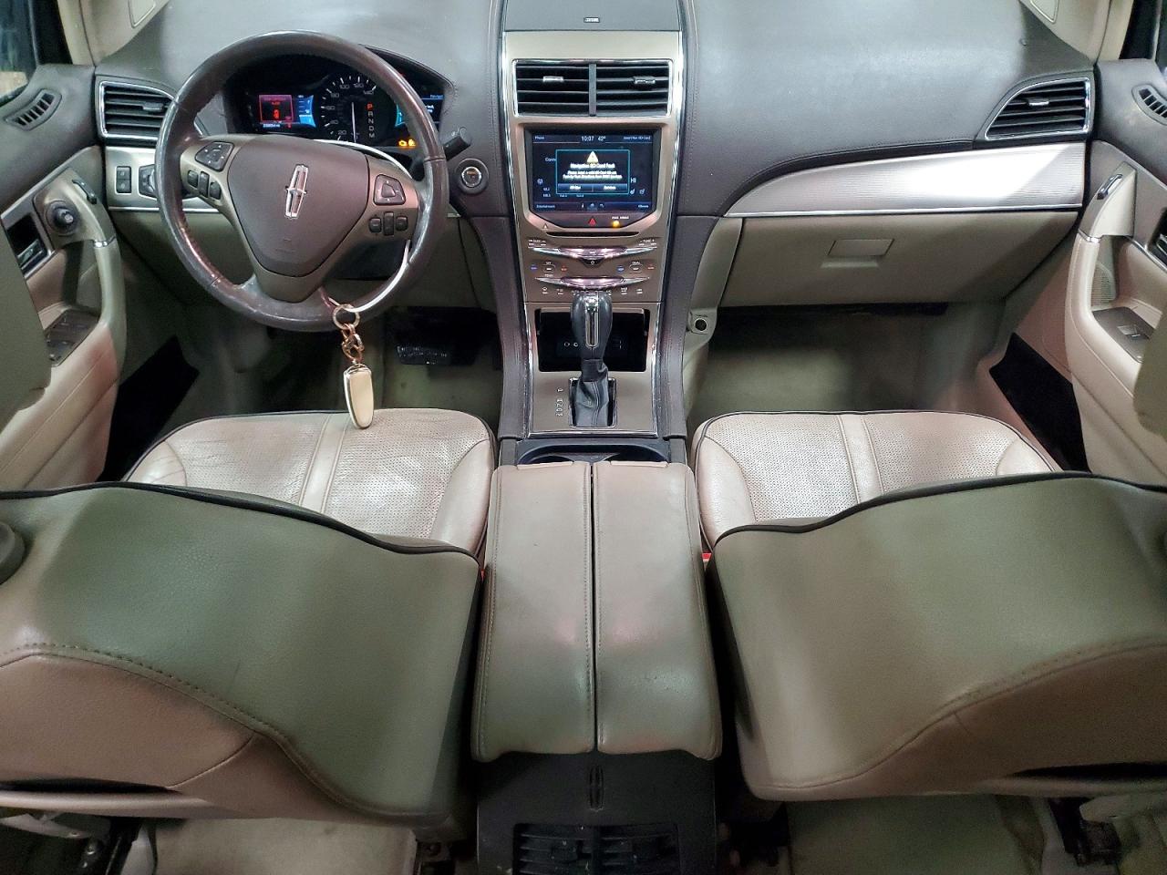 2011 LINCOLN MKX photo 15