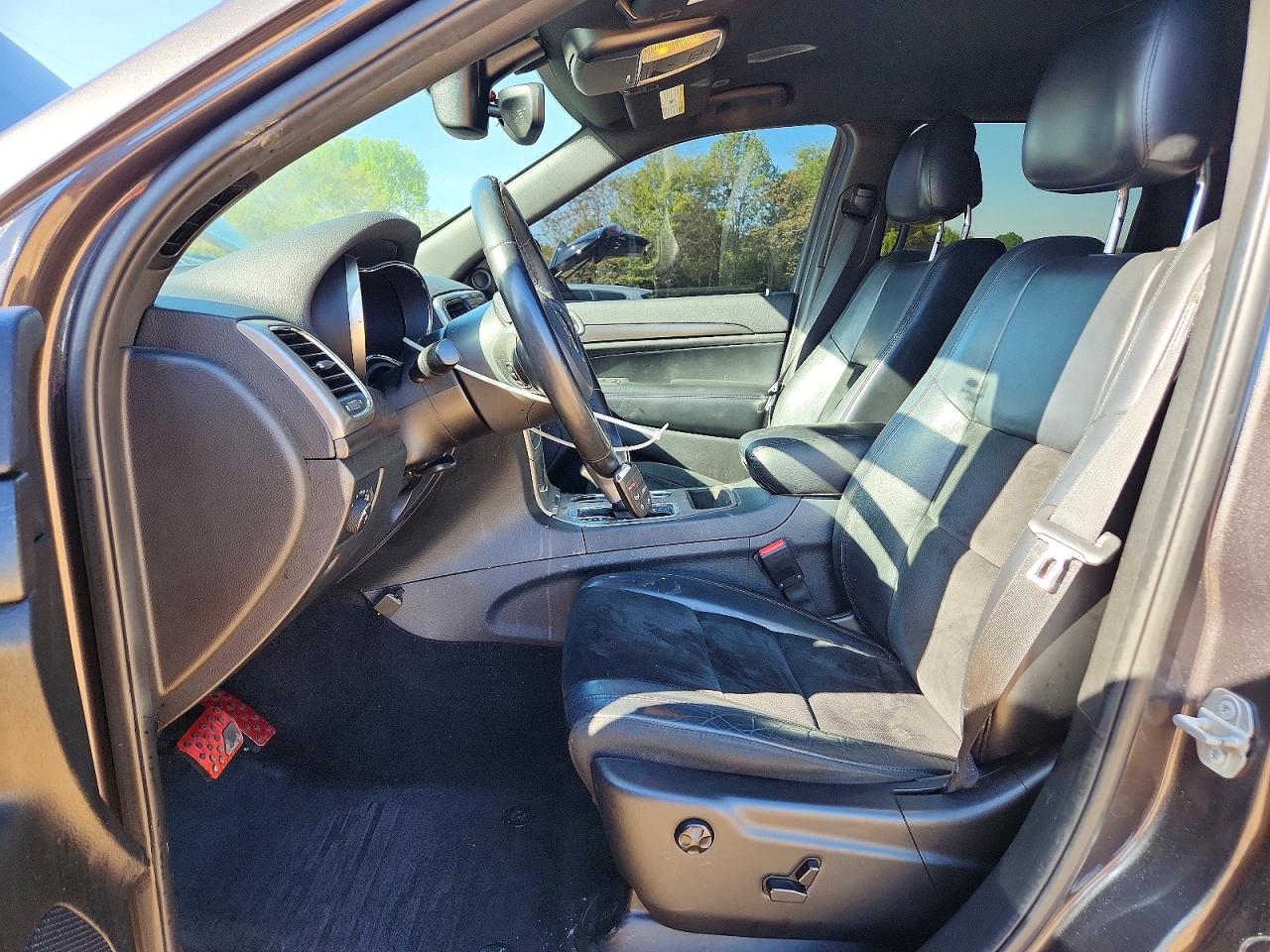2018 JEEP GRAND CHEROKEE LAREDO photo 13