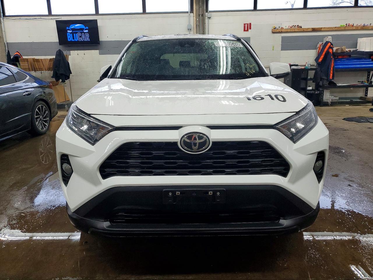 2021 TOYOTA RAV4 XLE photo 13