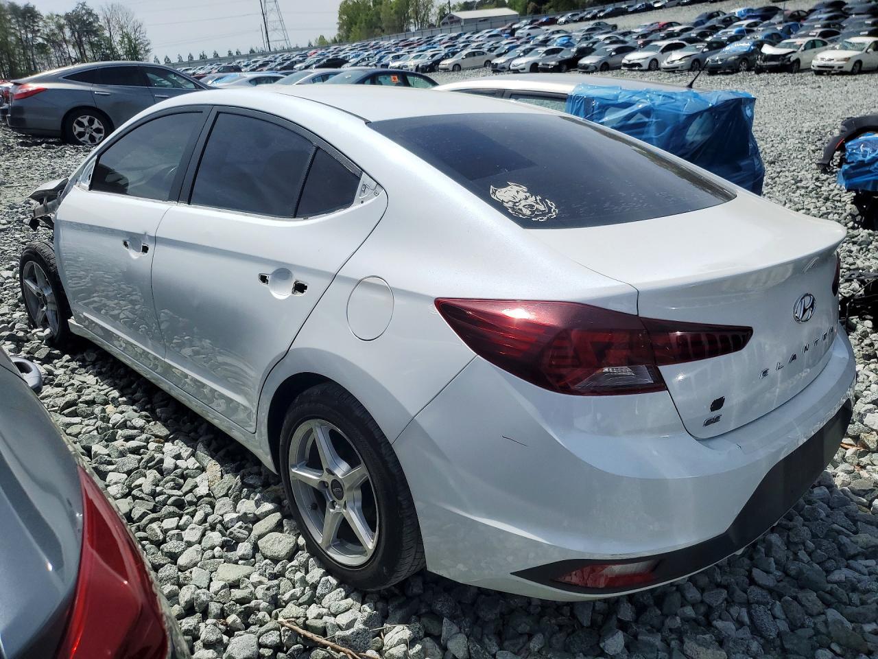 2020 HYUNDAI ELANTRA SE photo 4