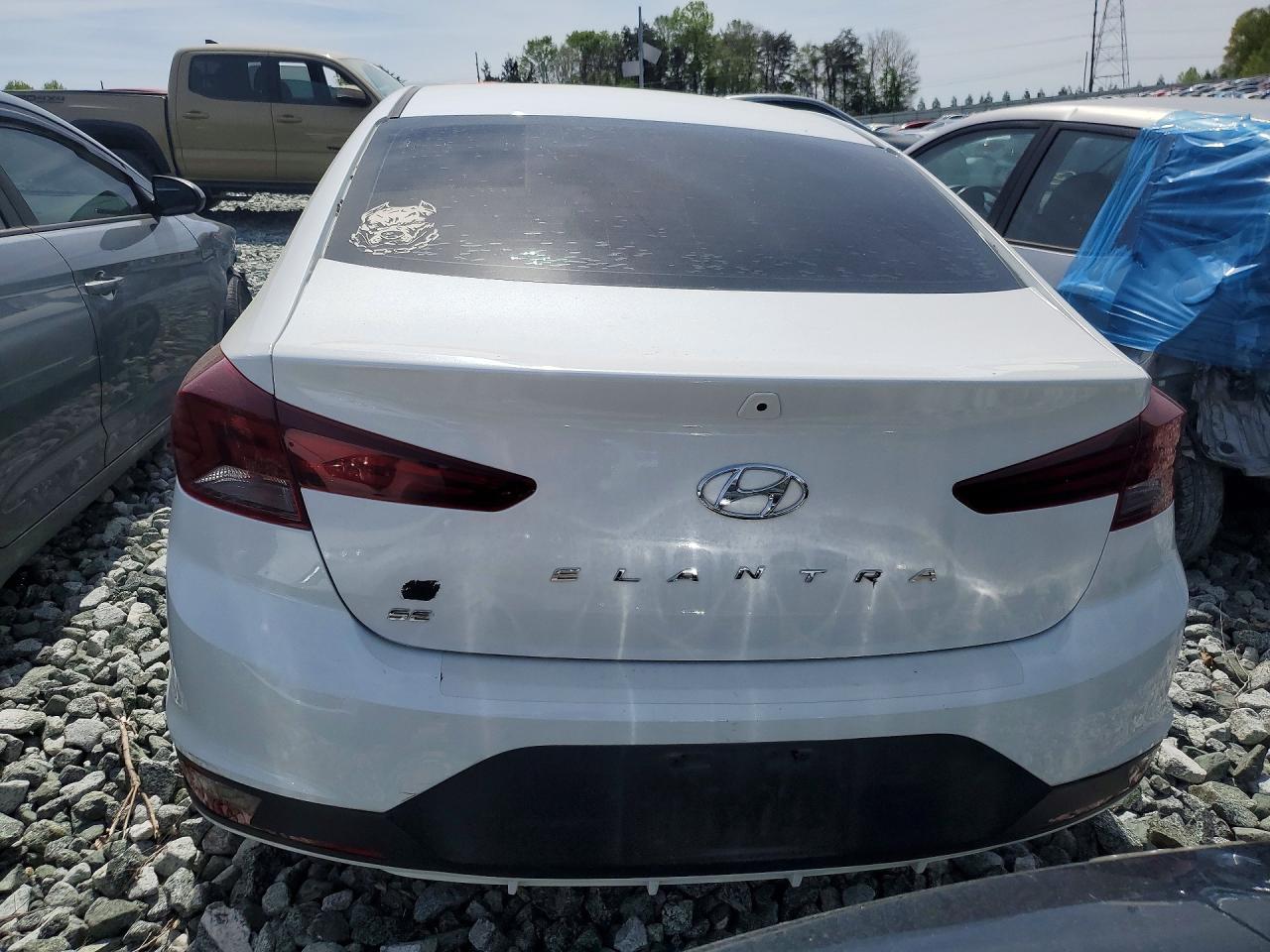 2020 HYUNDAI ELANTRA SE photo 16