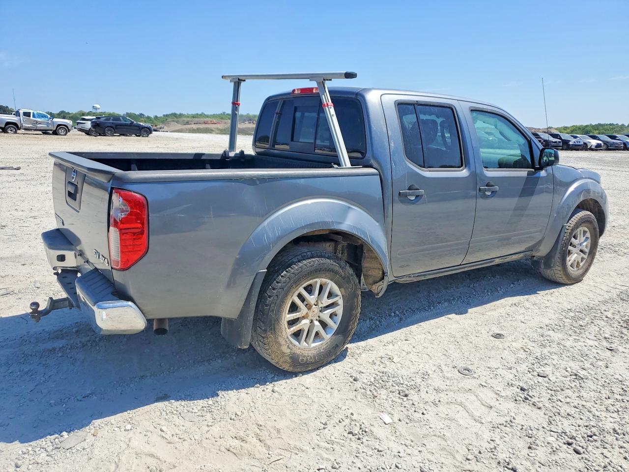 2018 NISSAN FRONTIER SV photo 7