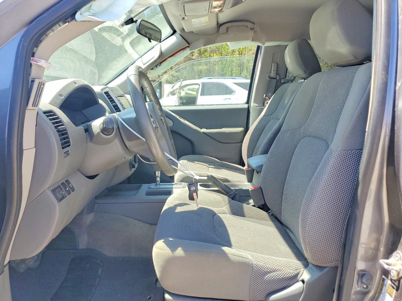 2018 NISSAN FRONTIER SV photo 19