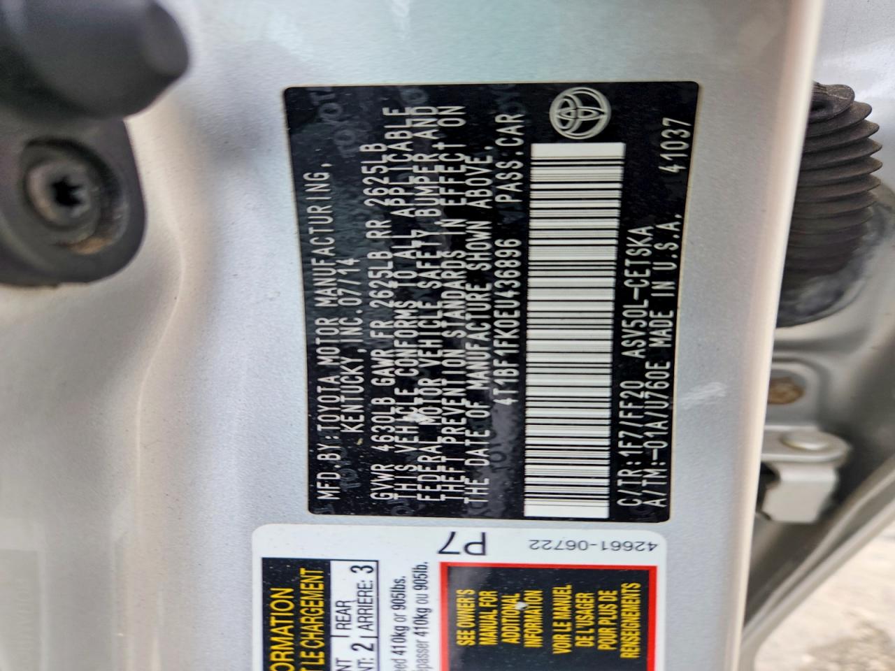 2014 TOYOTA CAMRY SE photo 12