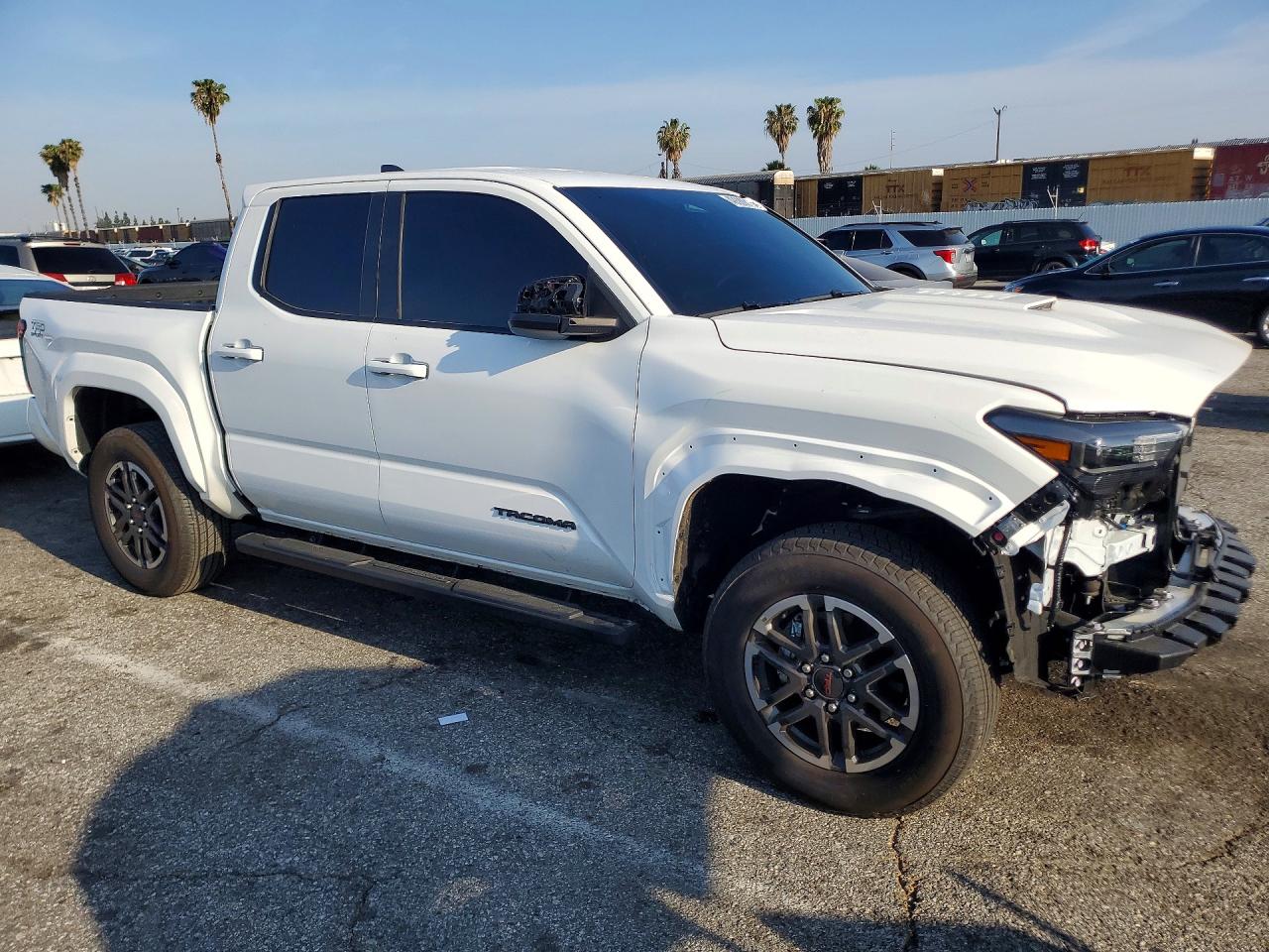 2025 TOYOTA TACOMA TRD SPORT photo 4