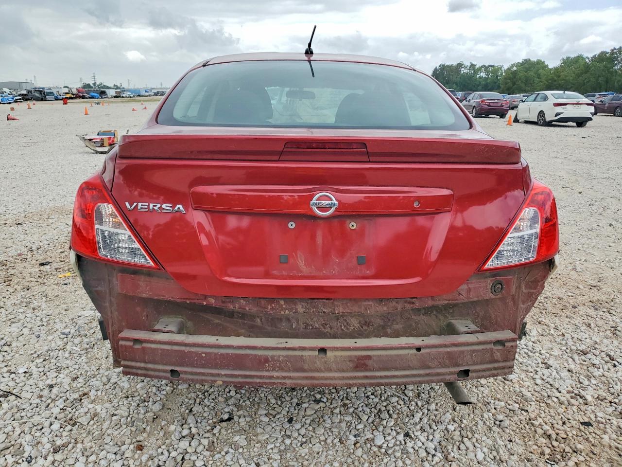 2018 NISSAN VERSA S PLUS photo 6