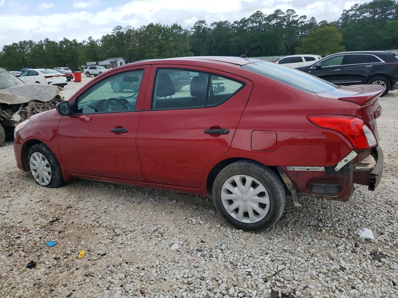 2018 NISSAN VERSA S PLUS photo 2