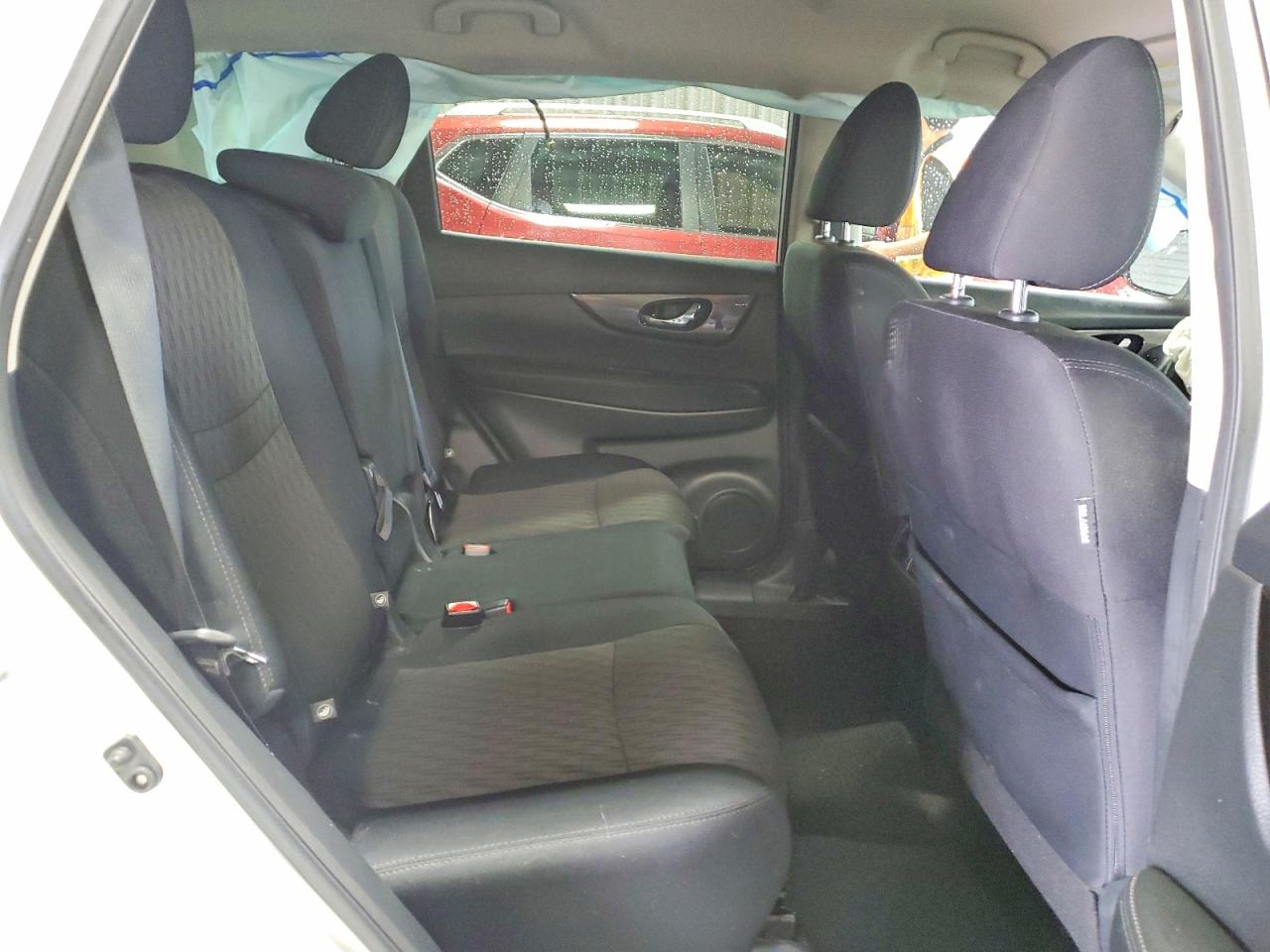 2019 NISSAN ROGUE SV photo 19