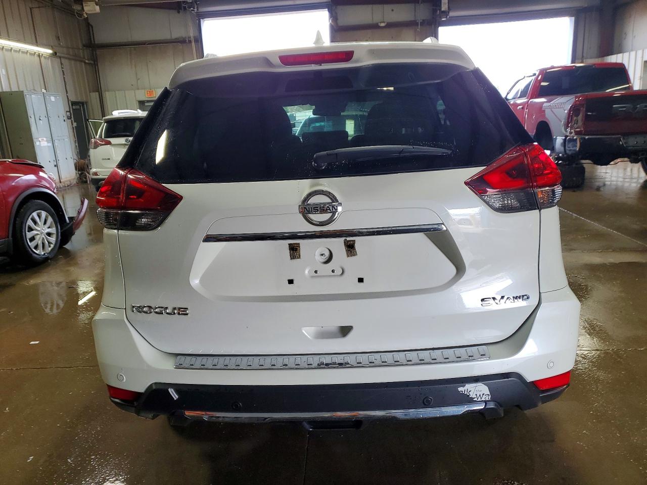 2019 NISSAN ROGUE SV photo 11