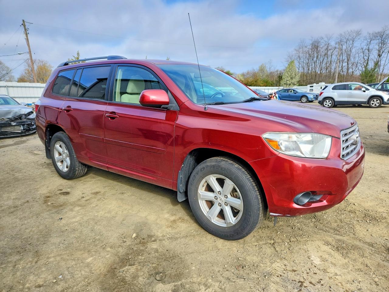 2010 TOYOTA HIGHLANDER BASE photo 10