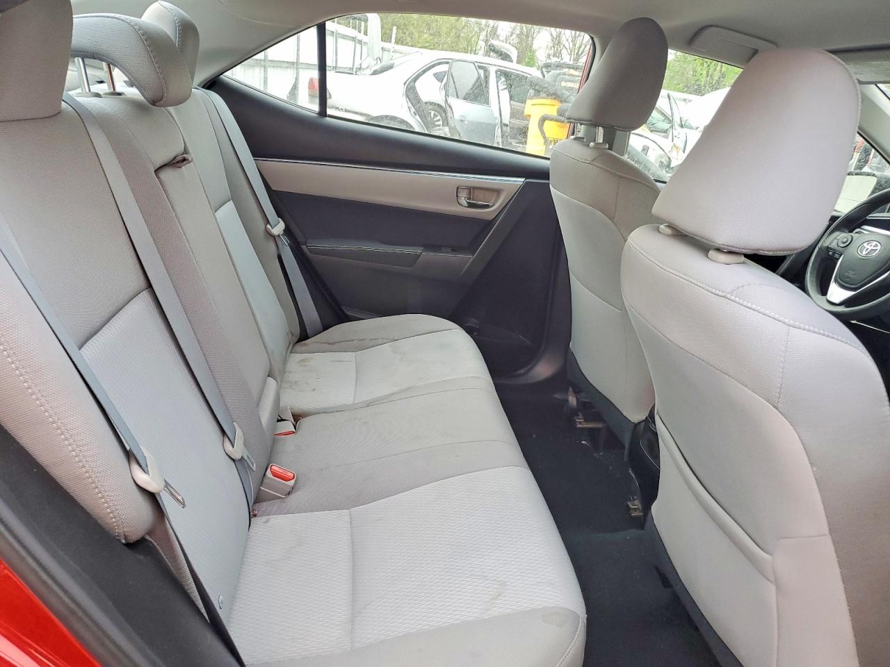 2016 TOYOTA COROLLA LE photo 28