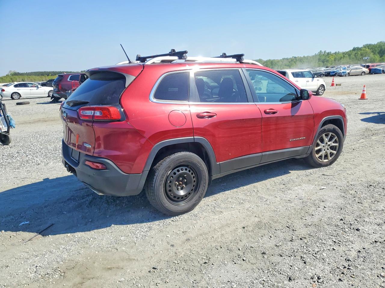 2015 JEEP CHEROKEE LATITUDE photo 3