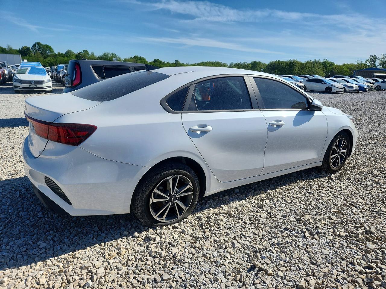 2024 KIA FORTE LXS photo 5