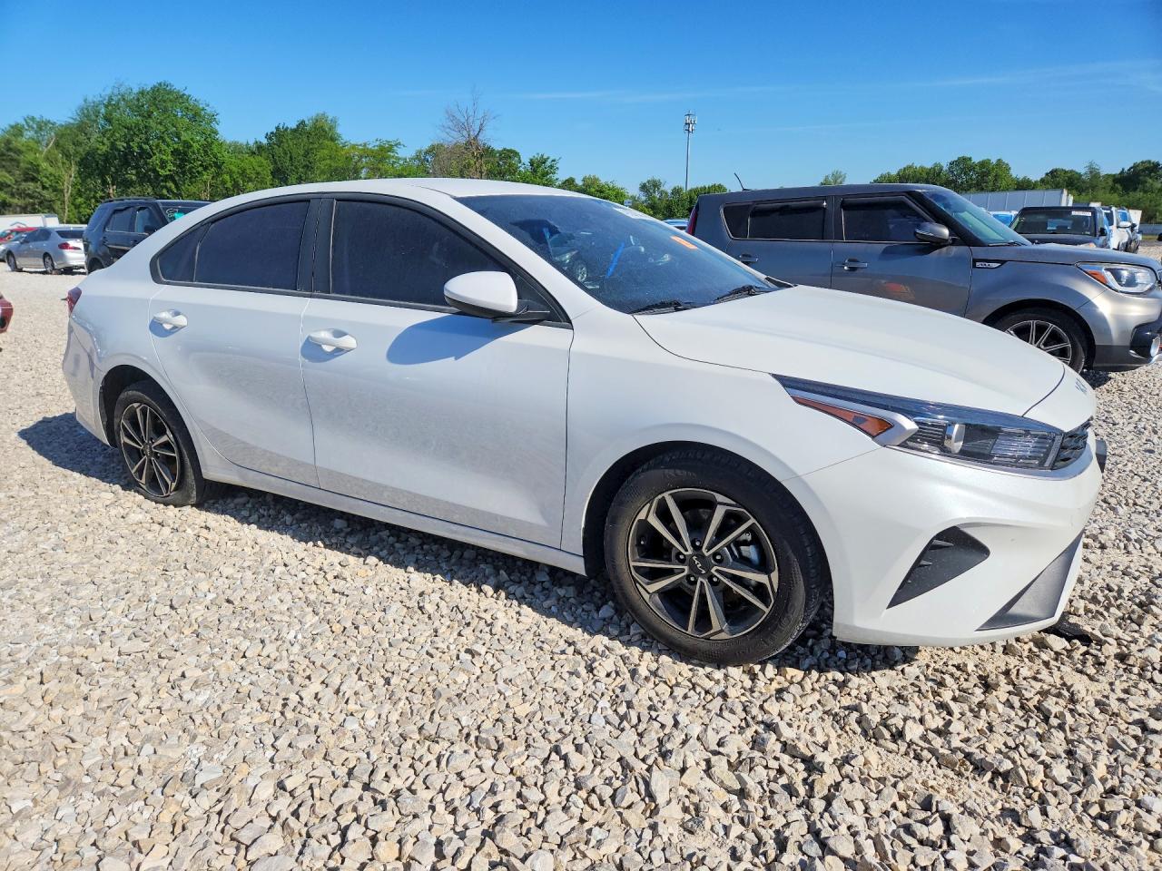 2024 KIA FORTE LXS photo 7