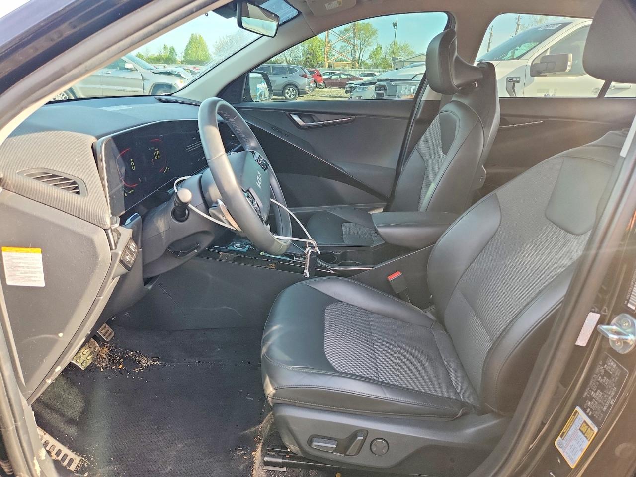 2023 KIA NIRO EX photo 13