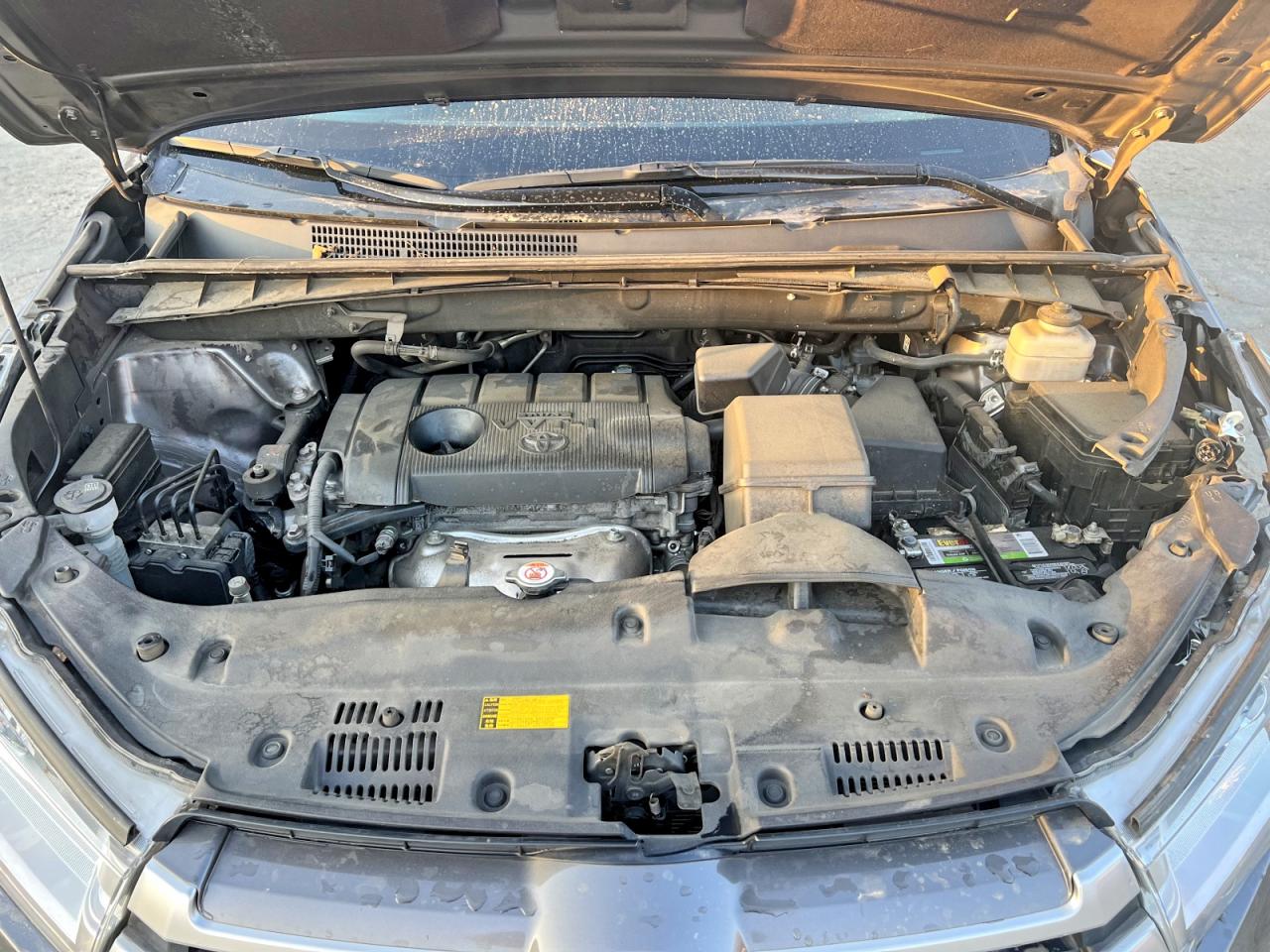 2019 TOYOTA HIGHLANDER LE photo 31
