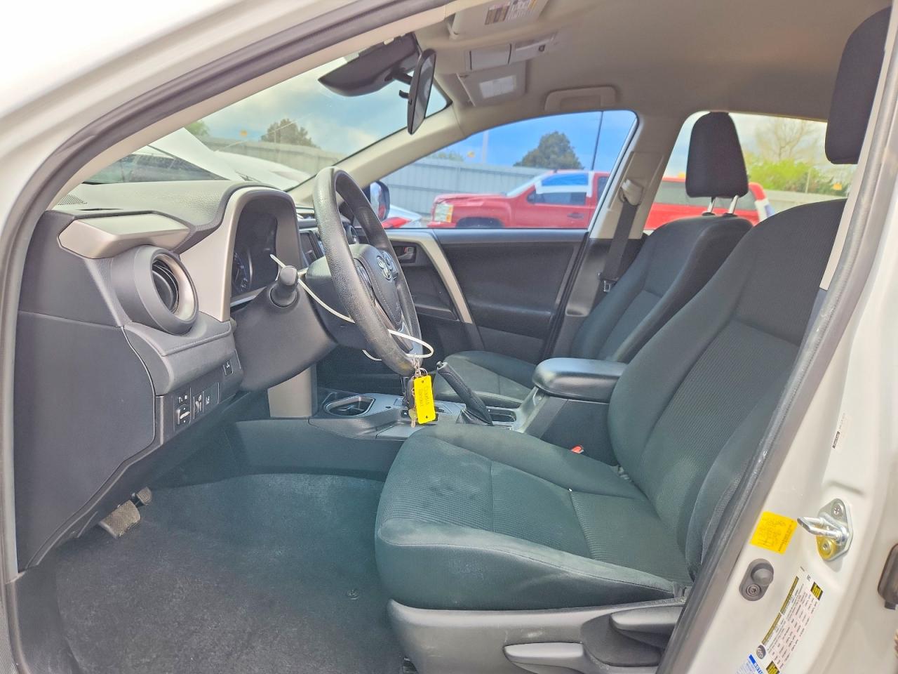 2017 TOYOTA RAV4 LE photo 19