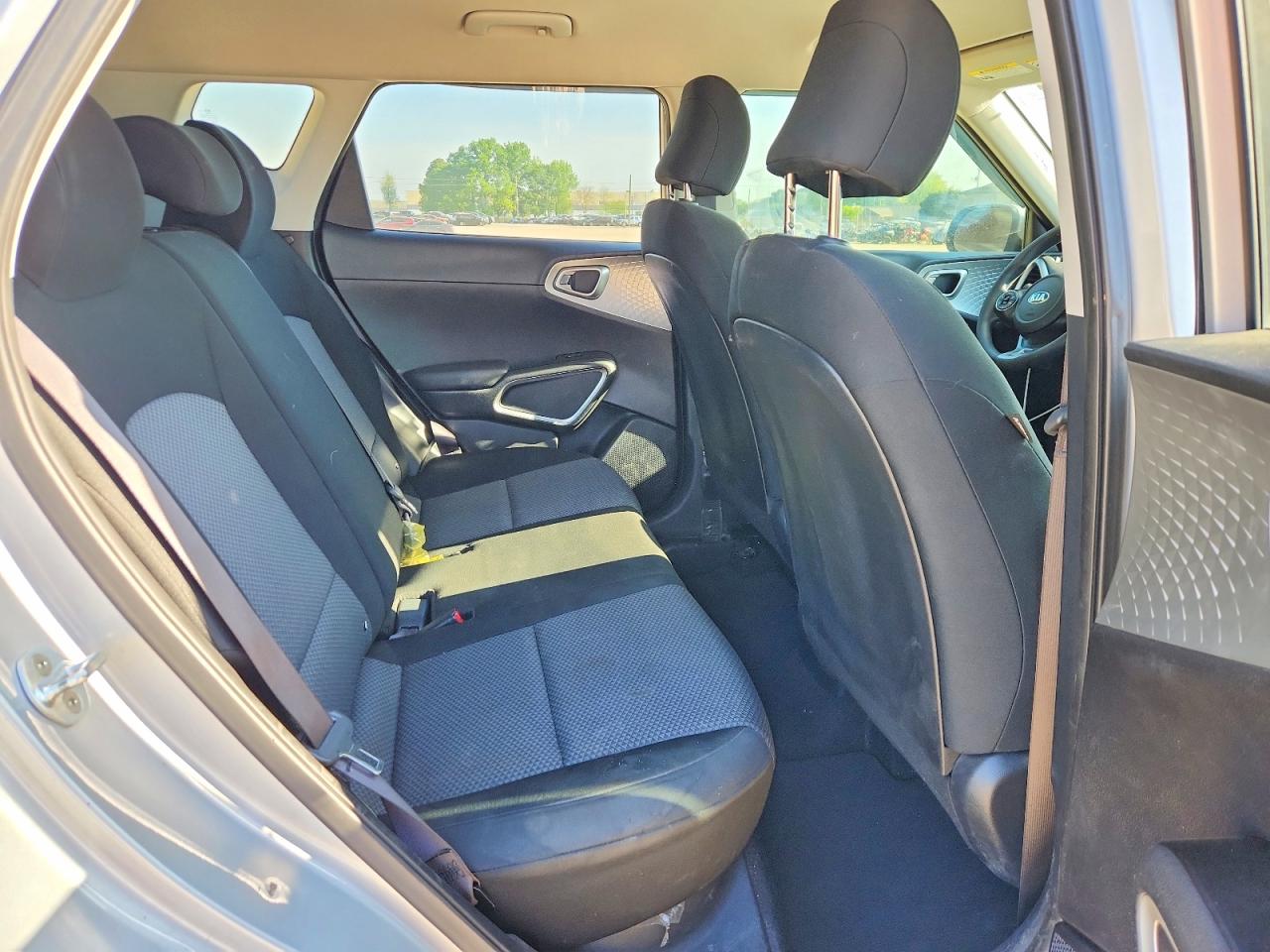 2020 KIA SOUL LX photo 21