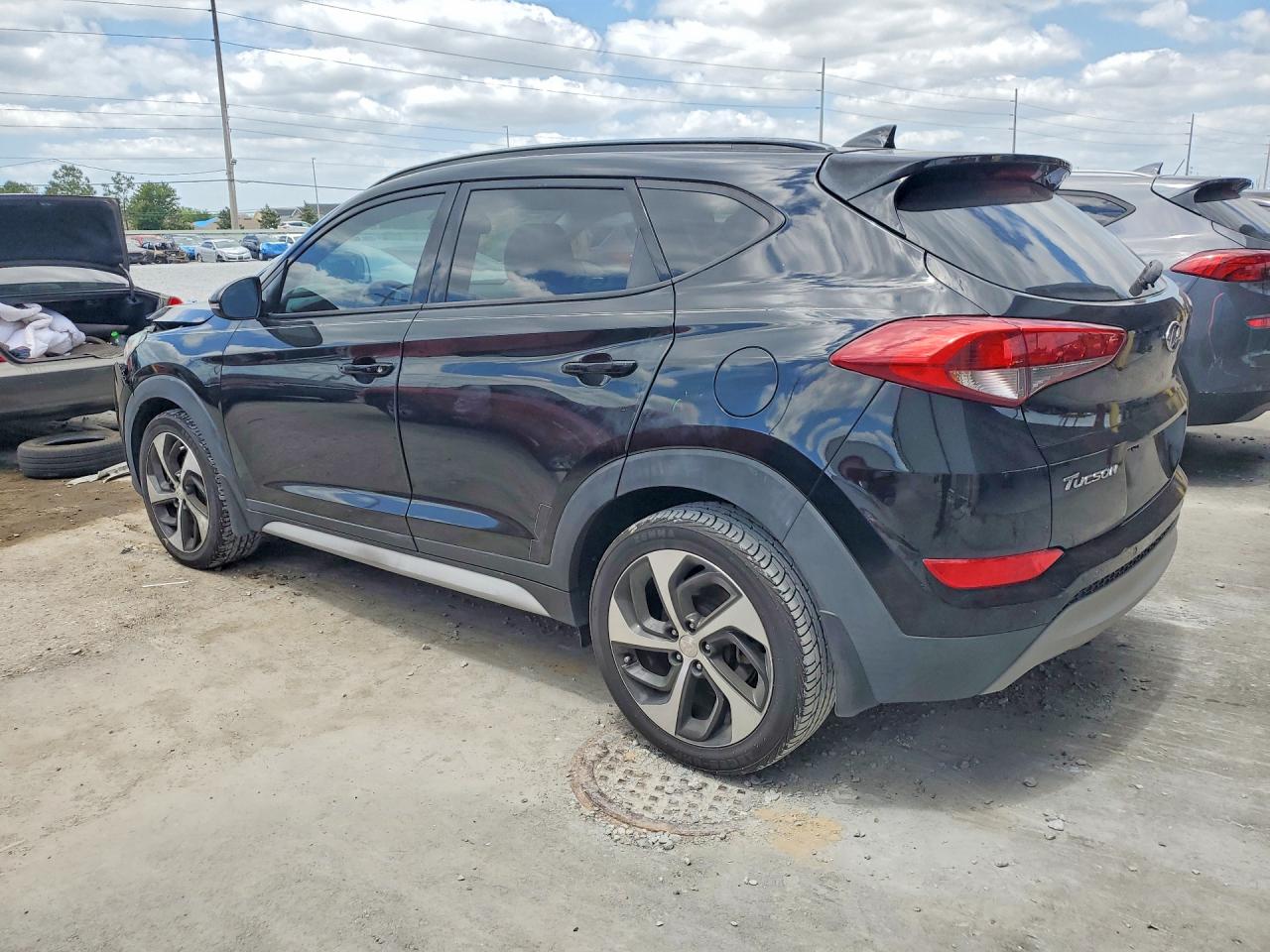 2018 HYUNDAI TUCSON VALUE photo 4