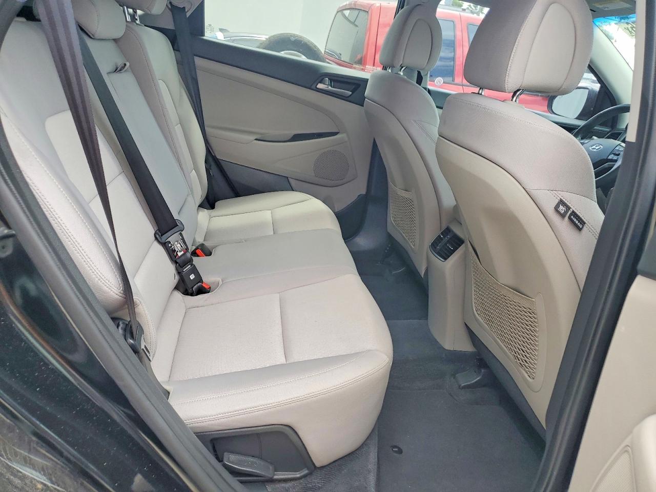 2018 HYUNDAI TUCSON VALUE photo 31