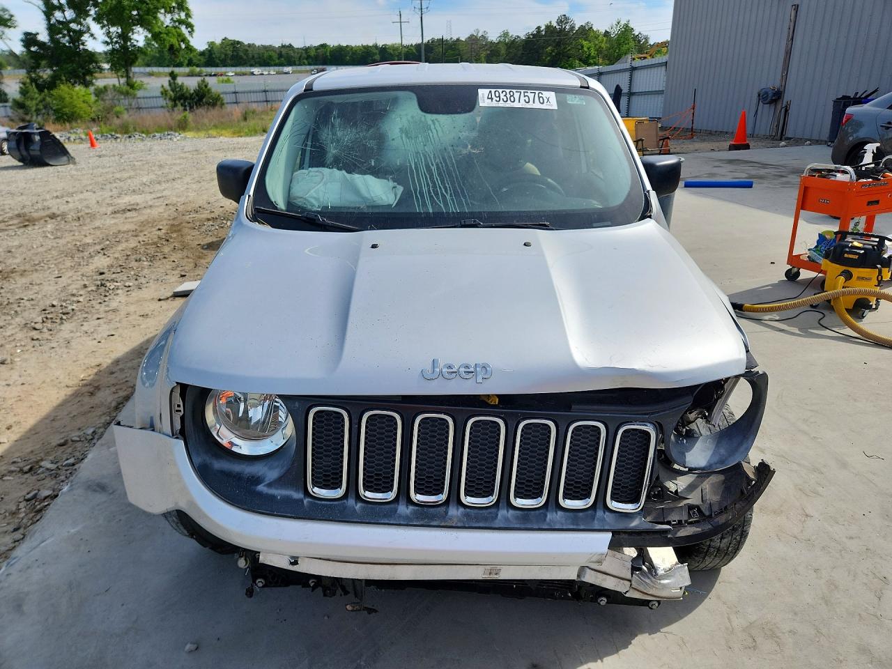 2015 JEEP RENEGADE SPORT photo 5