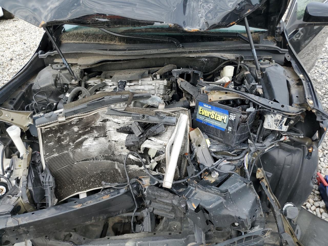 2017 TOYOTA CAMRY SE photo 31