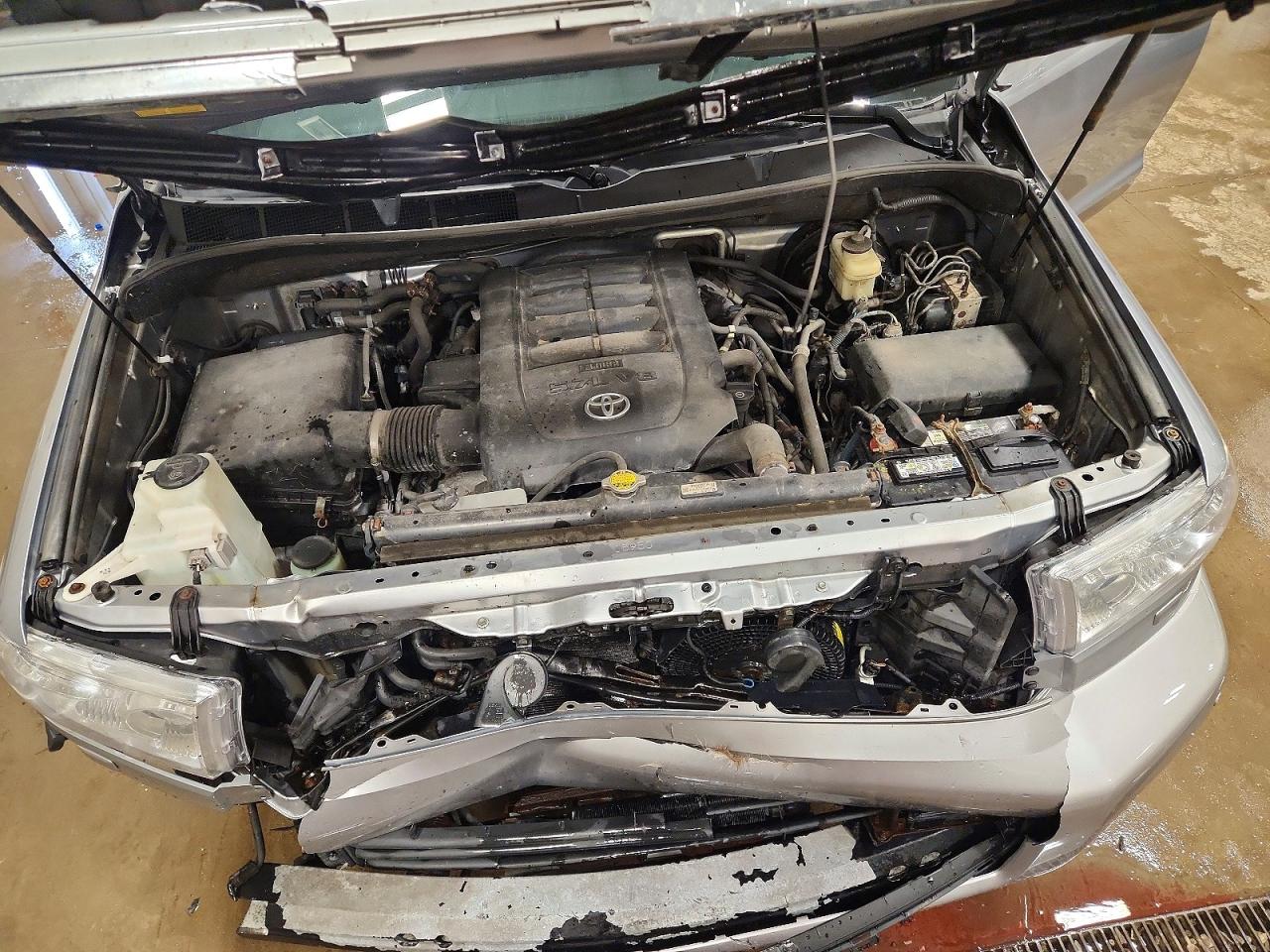 2011 TOYOTA SEQUOIA PLATINUM photo 23