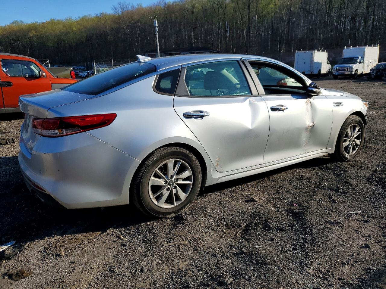 2018 KIA OPTIMA LX photo 5