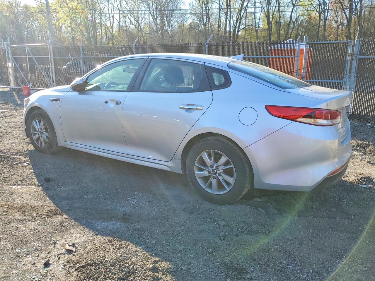 2018 KIA OPTIMA LX photo 3