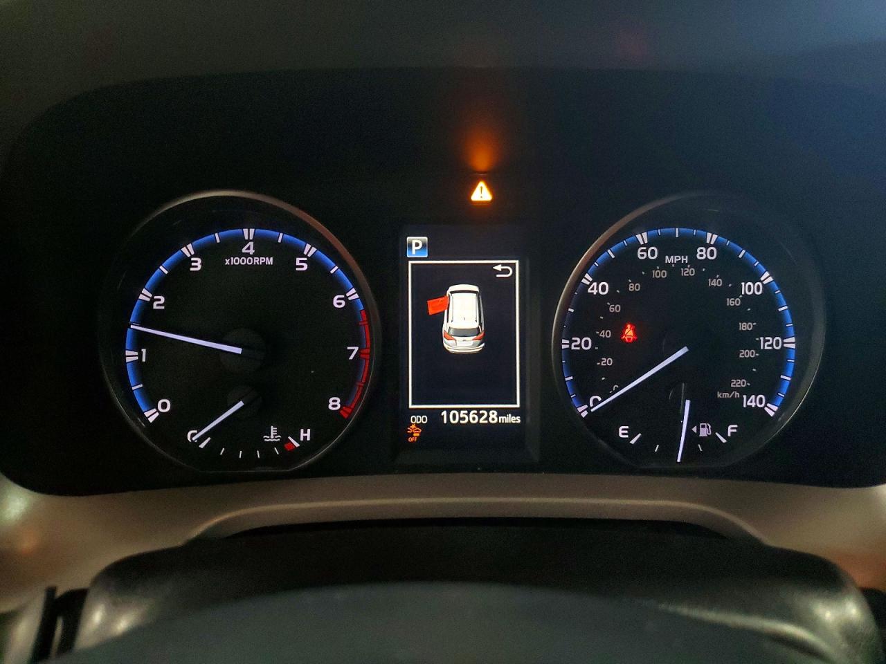 2018 TOYOTA RAV4 LE photo 17