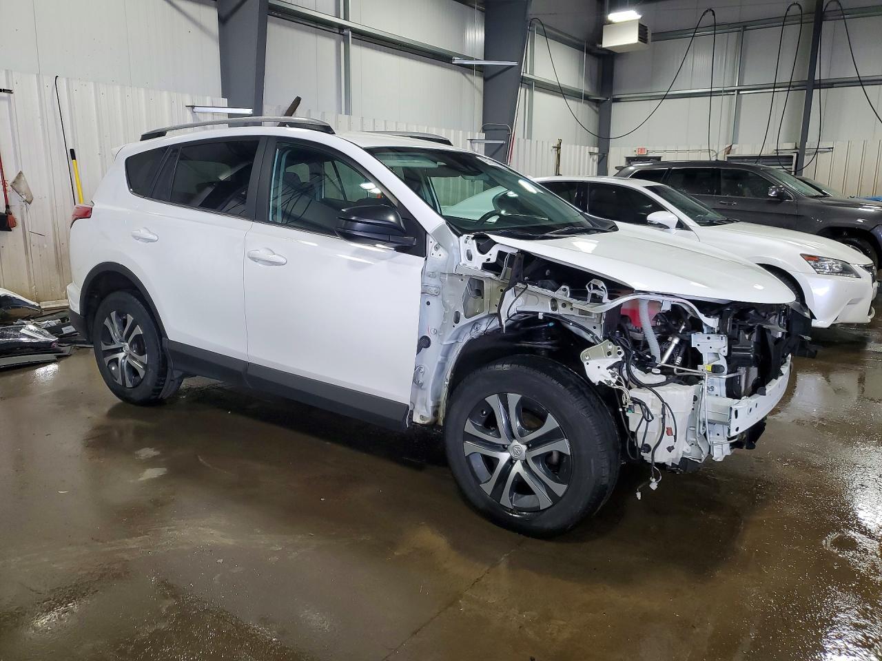 2018 TOYOTA RAV4 LE photo 7