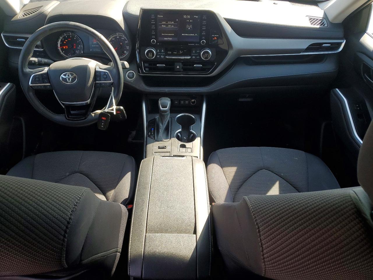 2021 TOYOTA HIGHLANDER LE photo 15