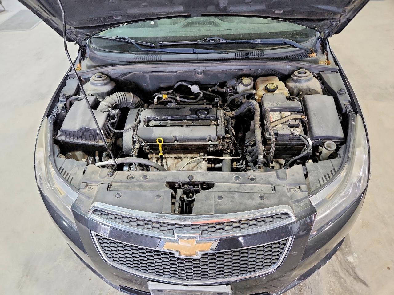 2014 CHEVROLET CRUZE LS photo 21