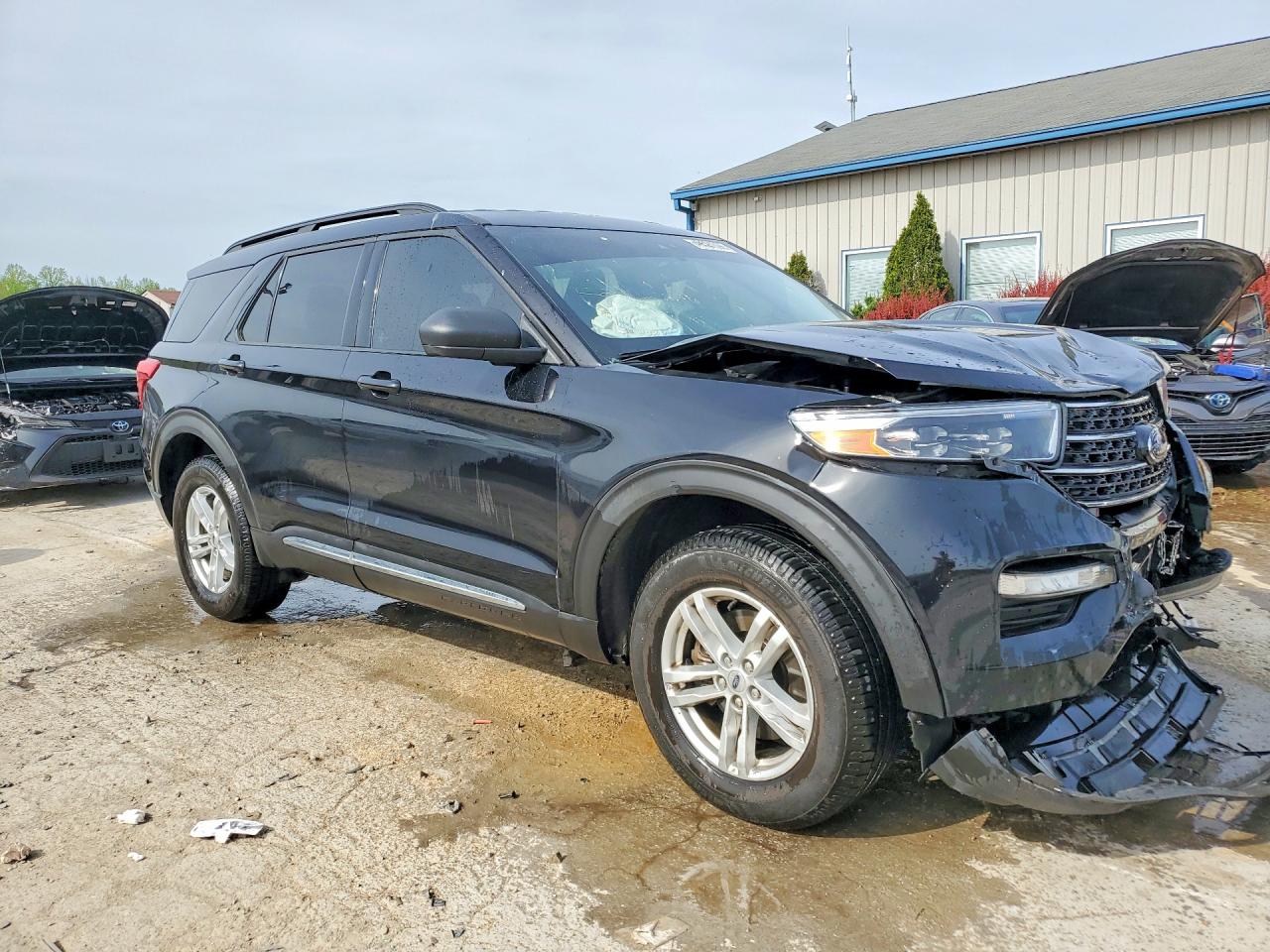 2020 FORD EXPLORER XLT photo 4