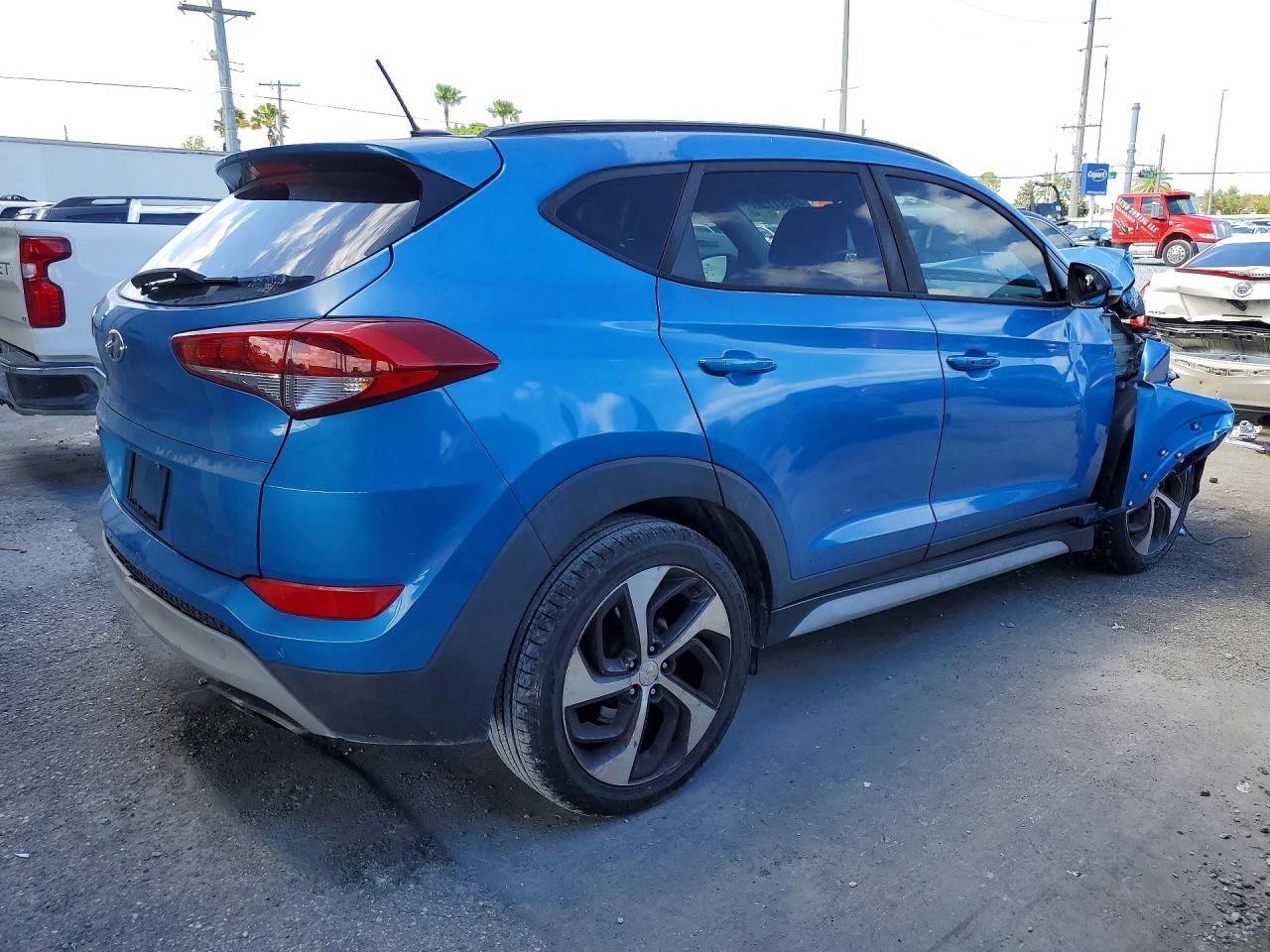 2017 HYUNDAI TUCSON VALUE photo 5