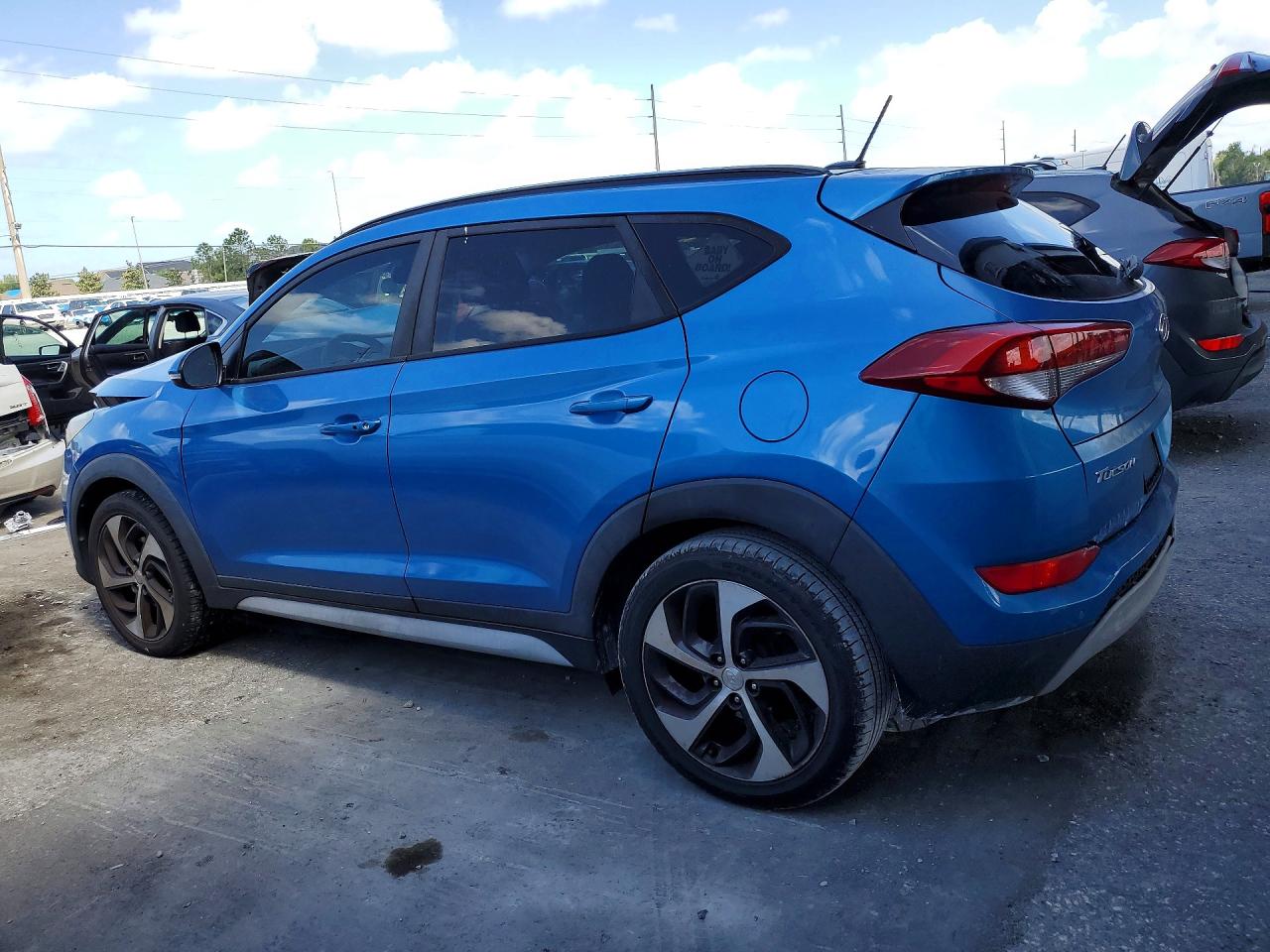 2017 HYUNDAI TUCSON VALUE photo 3