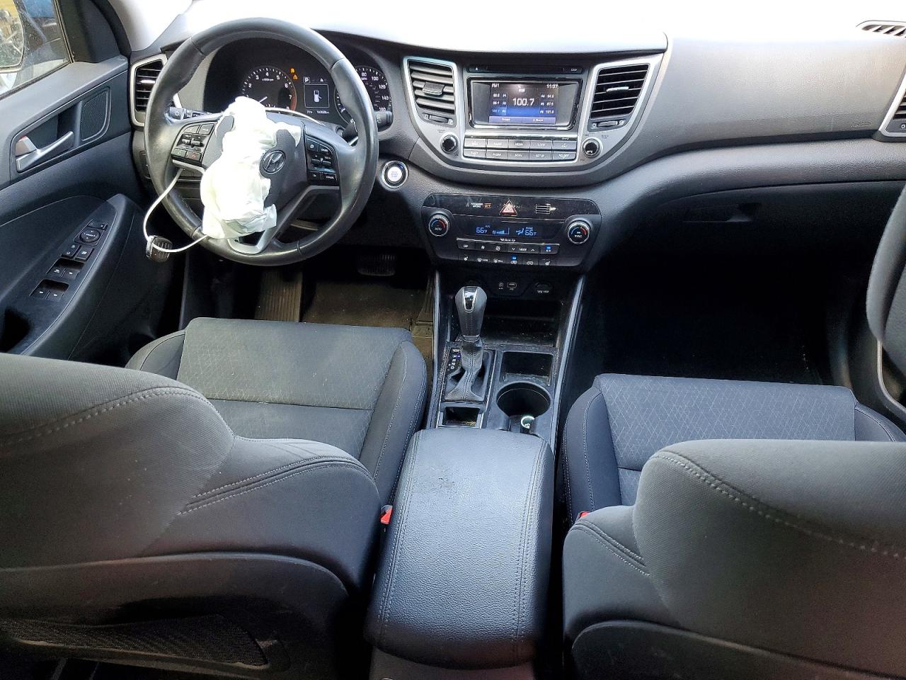 2017 HYUNDAI TUCSON VALUE photo 15