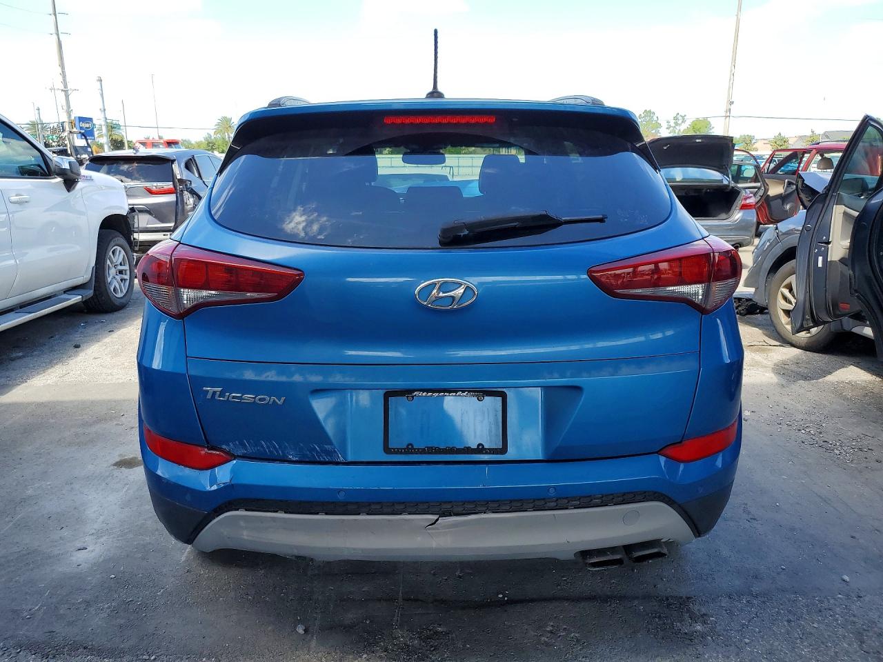 2017 HYUNDAI TUCSON VALUE photo 11
