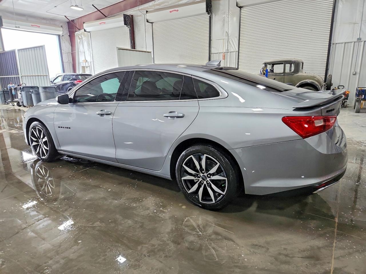 2025 CHEVROLET MALIBU RS photo 4