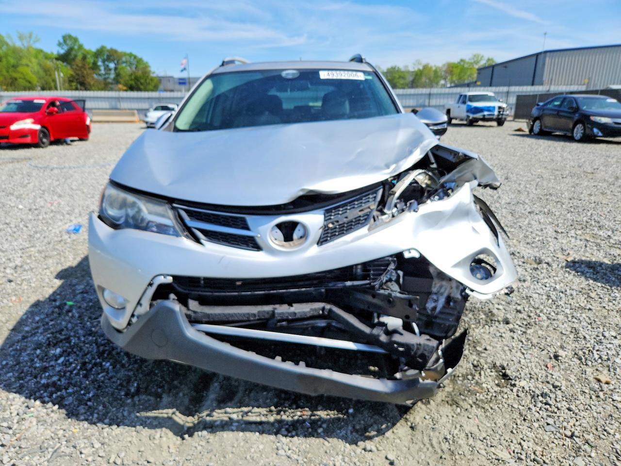 2014 TOYOTA RAV4 XLE photo 9