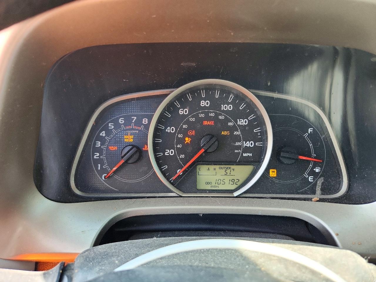 2014 TOYOTA RAV4 XLE photo 17