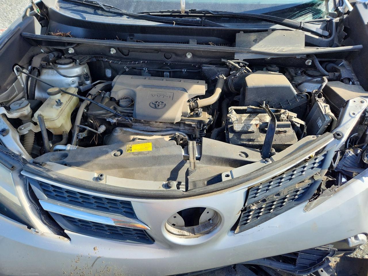 2014 TOYOTA RAV4 XLE photo 21