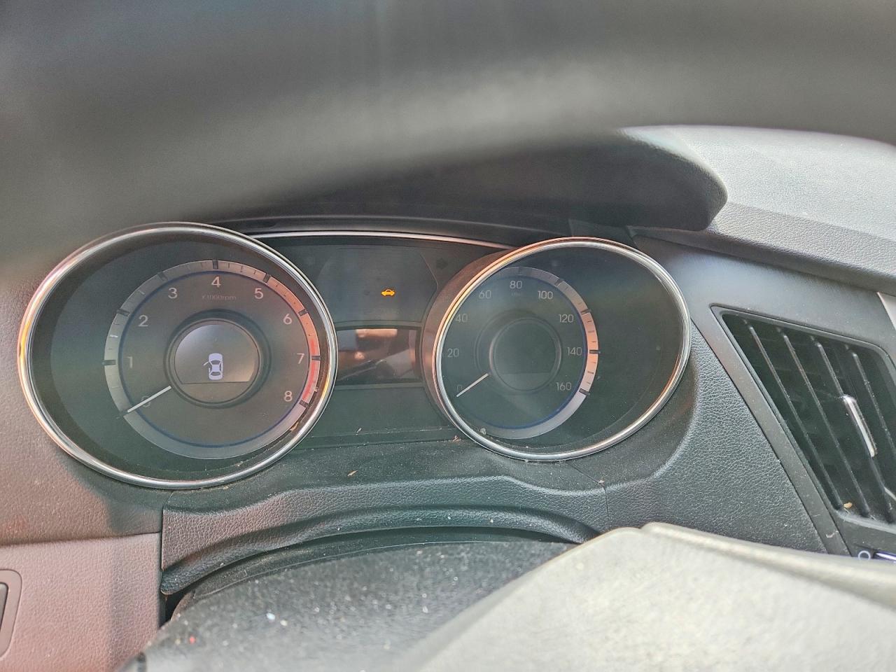 2013 HYUNDAI SONATA GLS photo 25