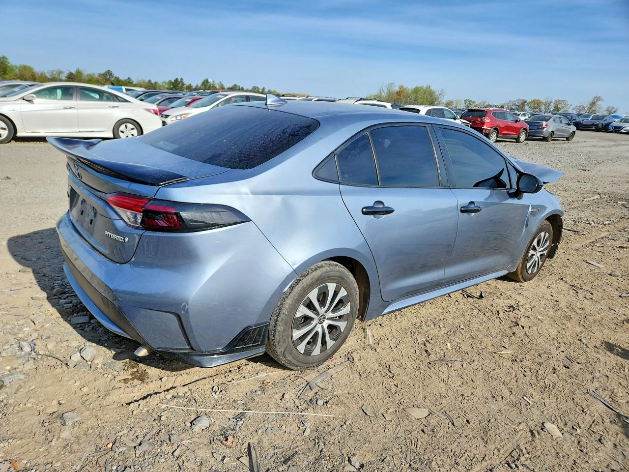 2021 TOYOTA COROLLA LE photo 3